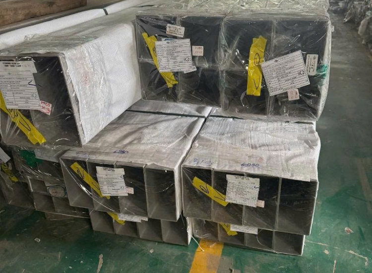 HỘP CHỮ NHẬT INOX 304/316 - 100x200x6.0MM