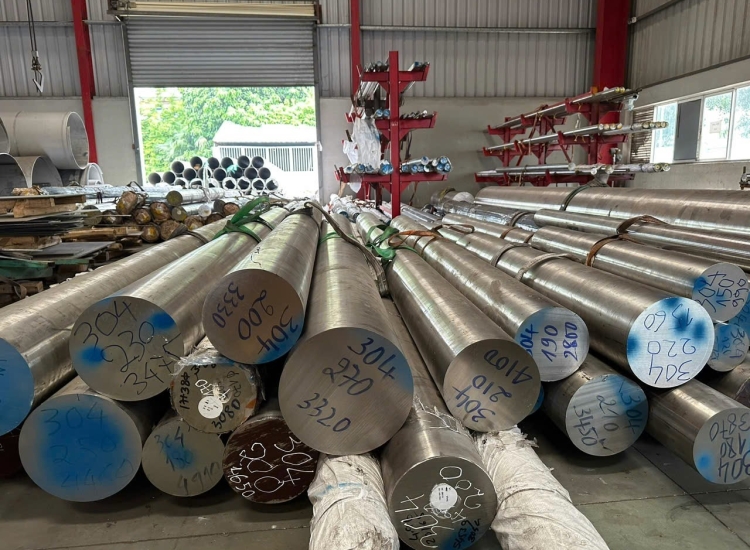 LÁP TRÒN ĐẶC 304- PHI 140|STAINLESS STEEL 304 ROUND BAR , Diameter 140mm