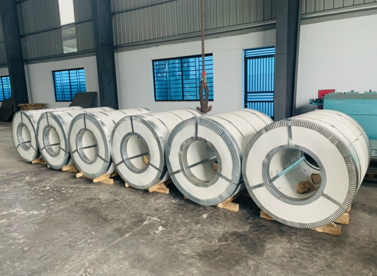 CUỘN INOX CÁN NÓNG 304