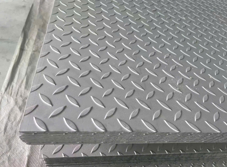 TẤM INOX DẬP GÂN, CHỐNG TRƯỢT 201/304/316/430