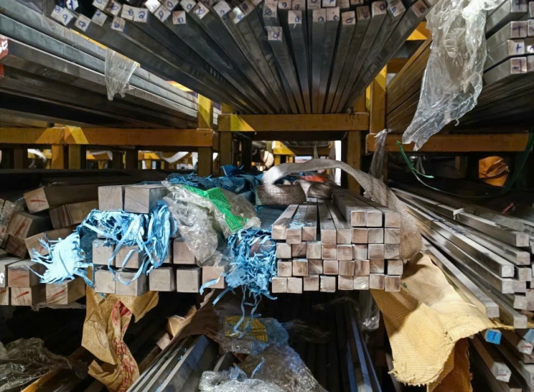 THANH LÁP VUÔNG ĐẶC INOX 304|316 - 28 x 28|Stainless Steel Square Bar 28 x 28 - 304|316