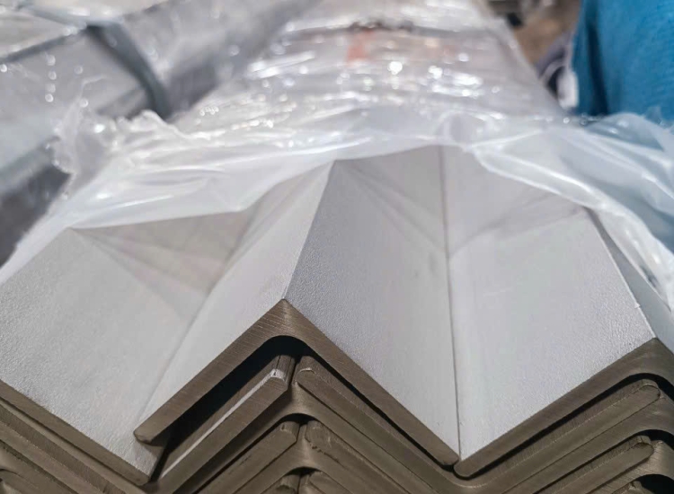 VÊ ĐÚC INOX 316/316L: 75 x 75 x 6.0 x 6 M